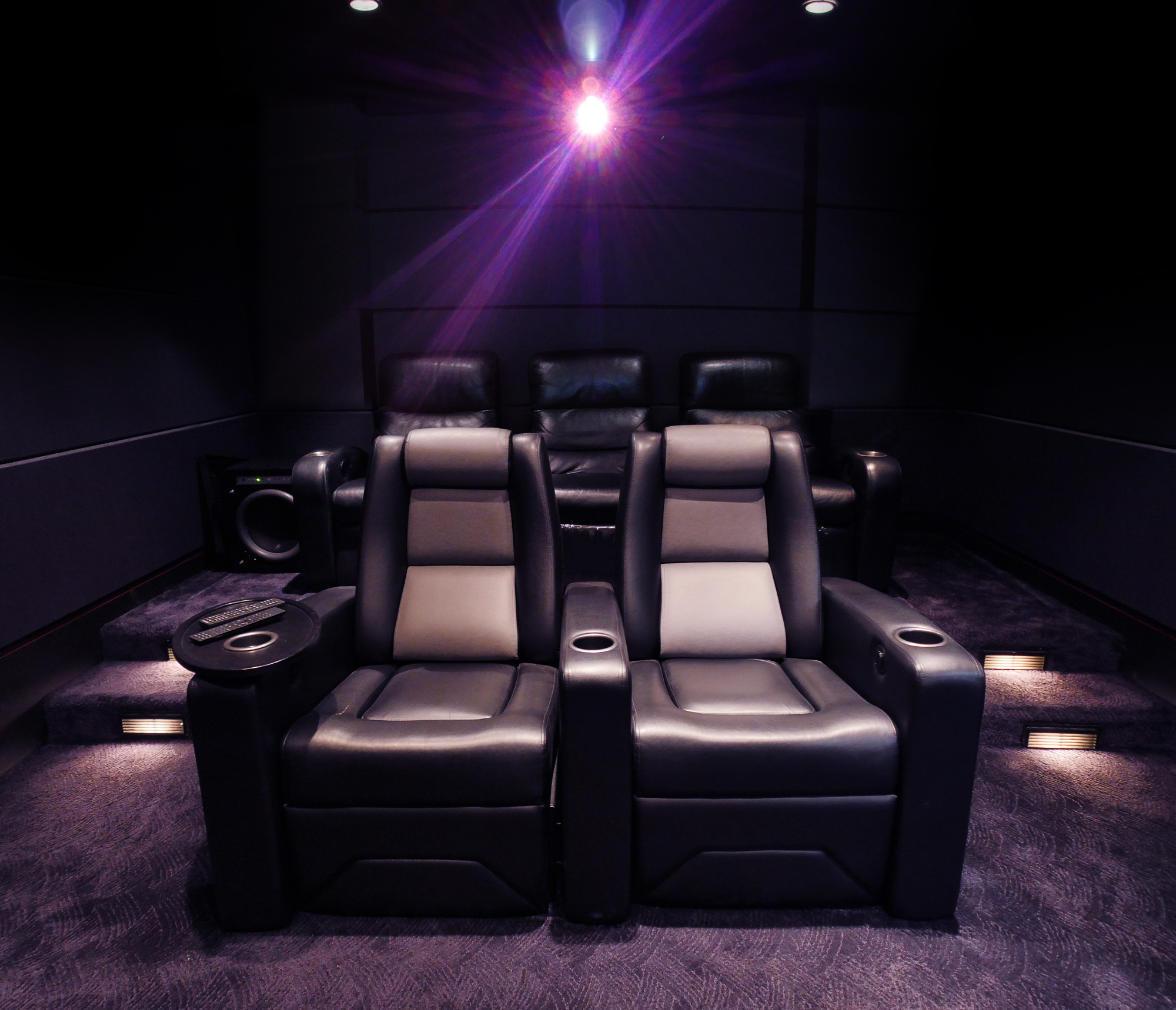 Private reference home theater installed by Entertainment Technology